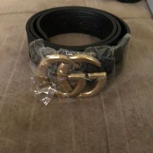 95 Cm belt.  Fits size 6-8